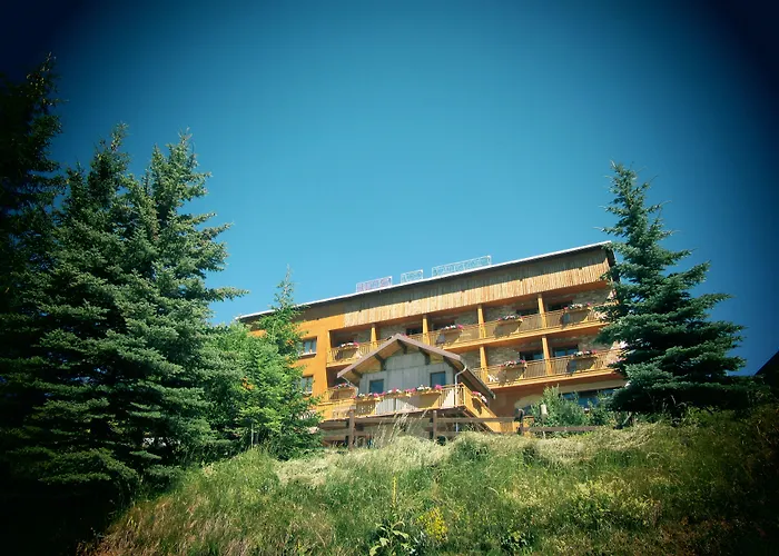 Hotels Les Catrems&Le Montagnou