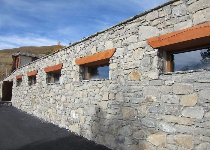 Hotels Les Catrems&Le Montagnou